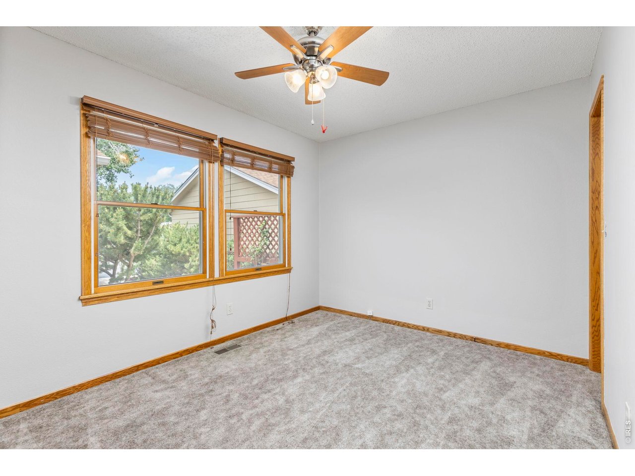 1546 W 29th St