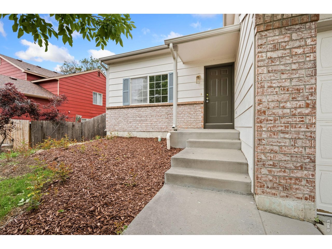 1319 Monarch Dr
