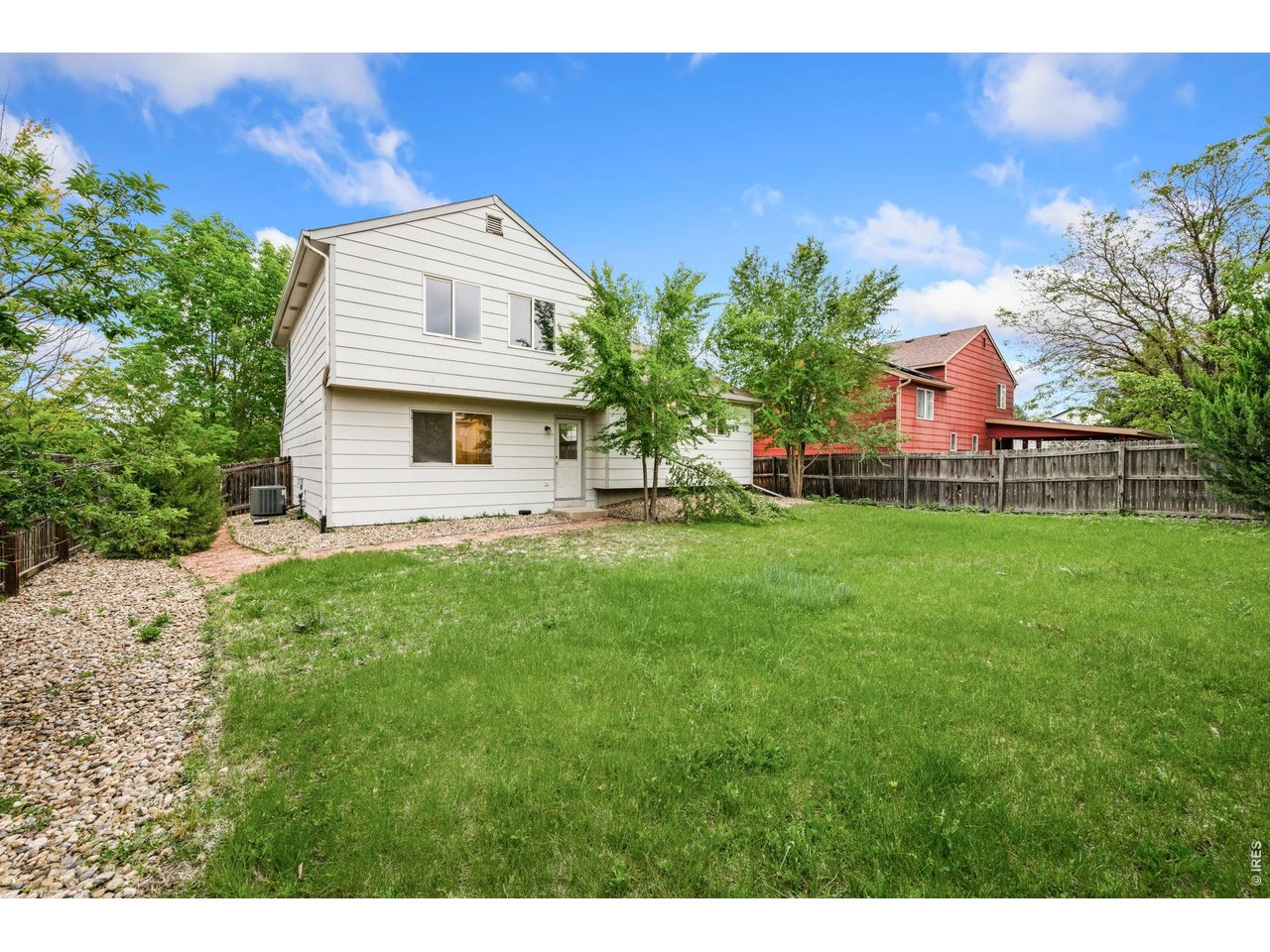1319 Monarch Dr