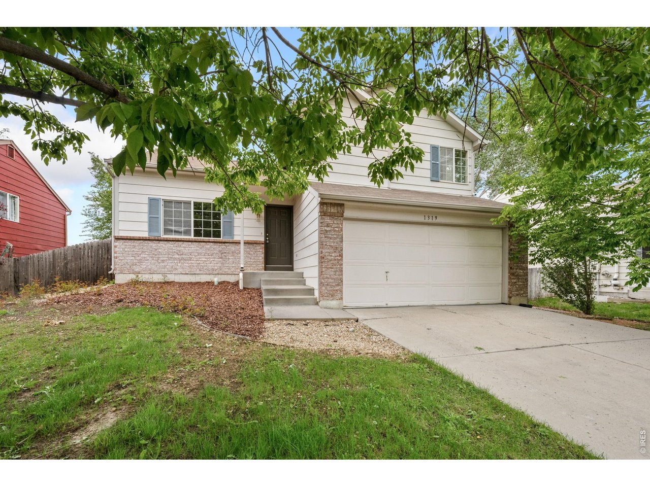 1319 Monarch Dr