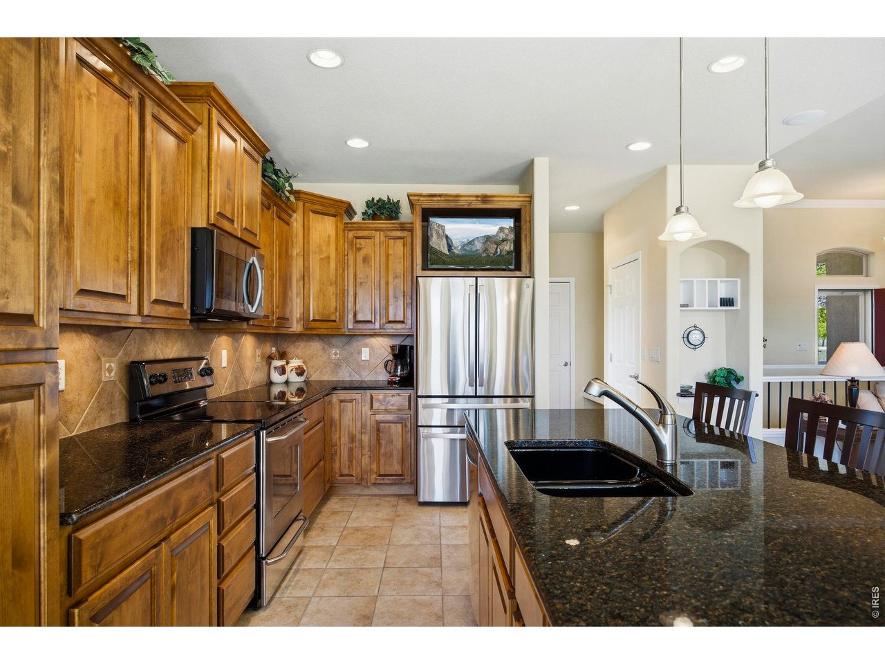37018 Soaring Eagle Cir