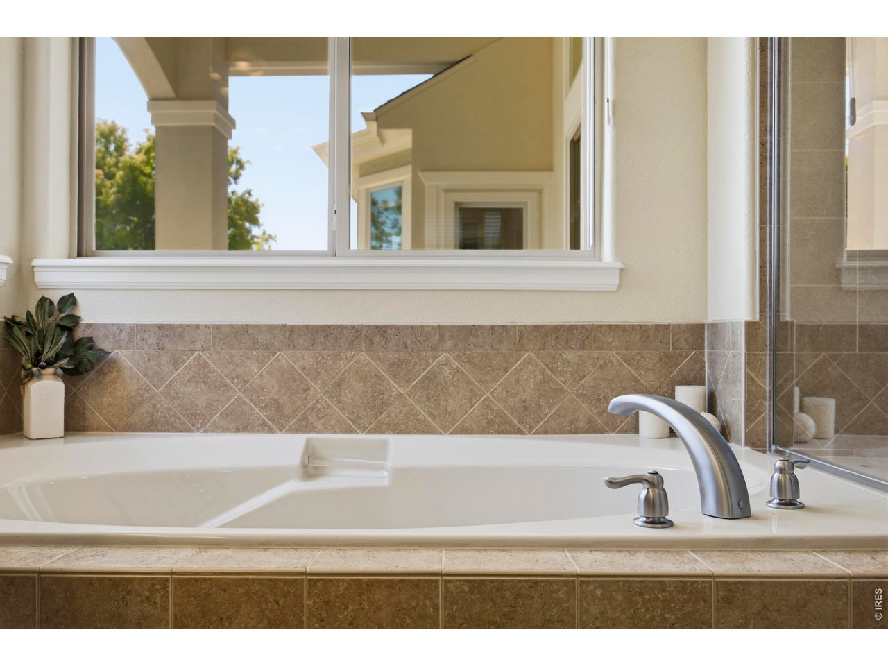 37018 Soaring Eagle Cir