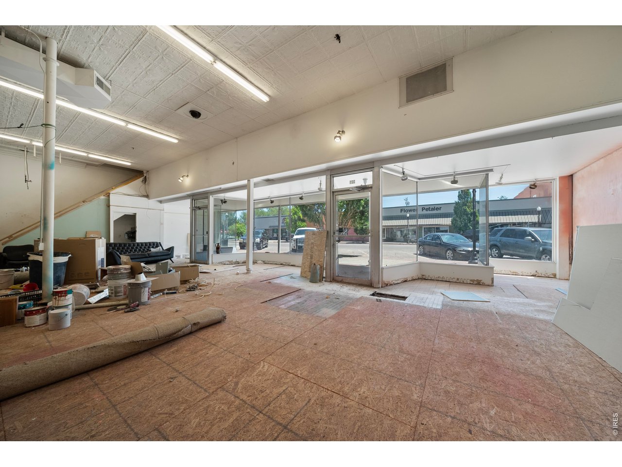 321 Main St