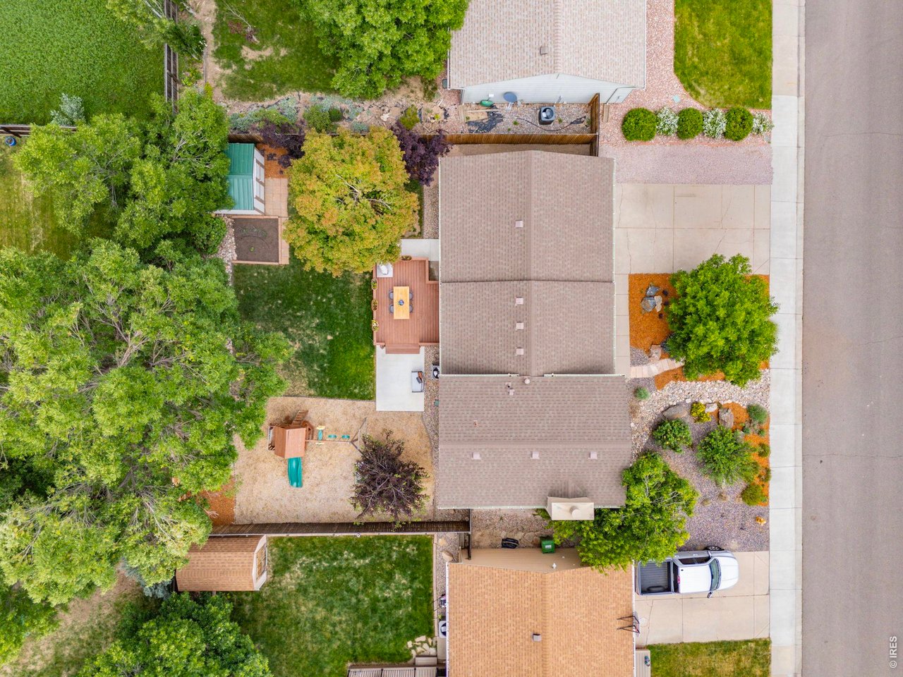 4307 Hummingbird Dr
