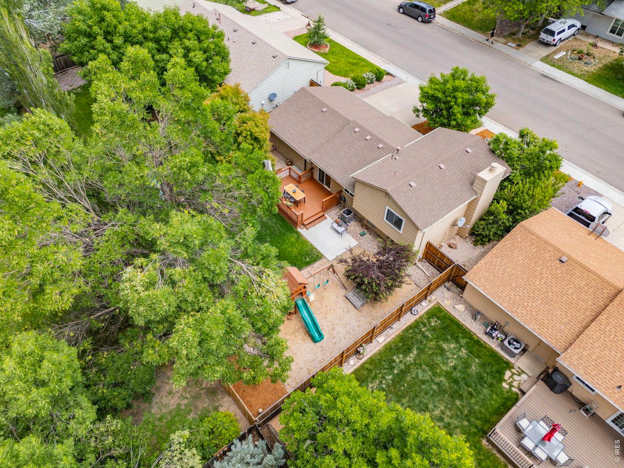 4307 Hummingbird Dr