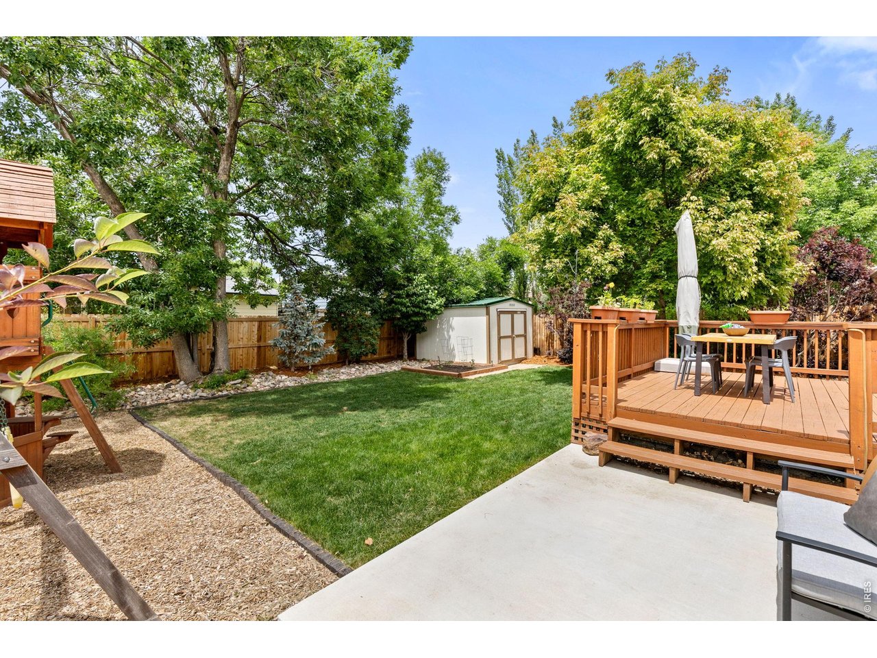 4307 Hummingbird Dr