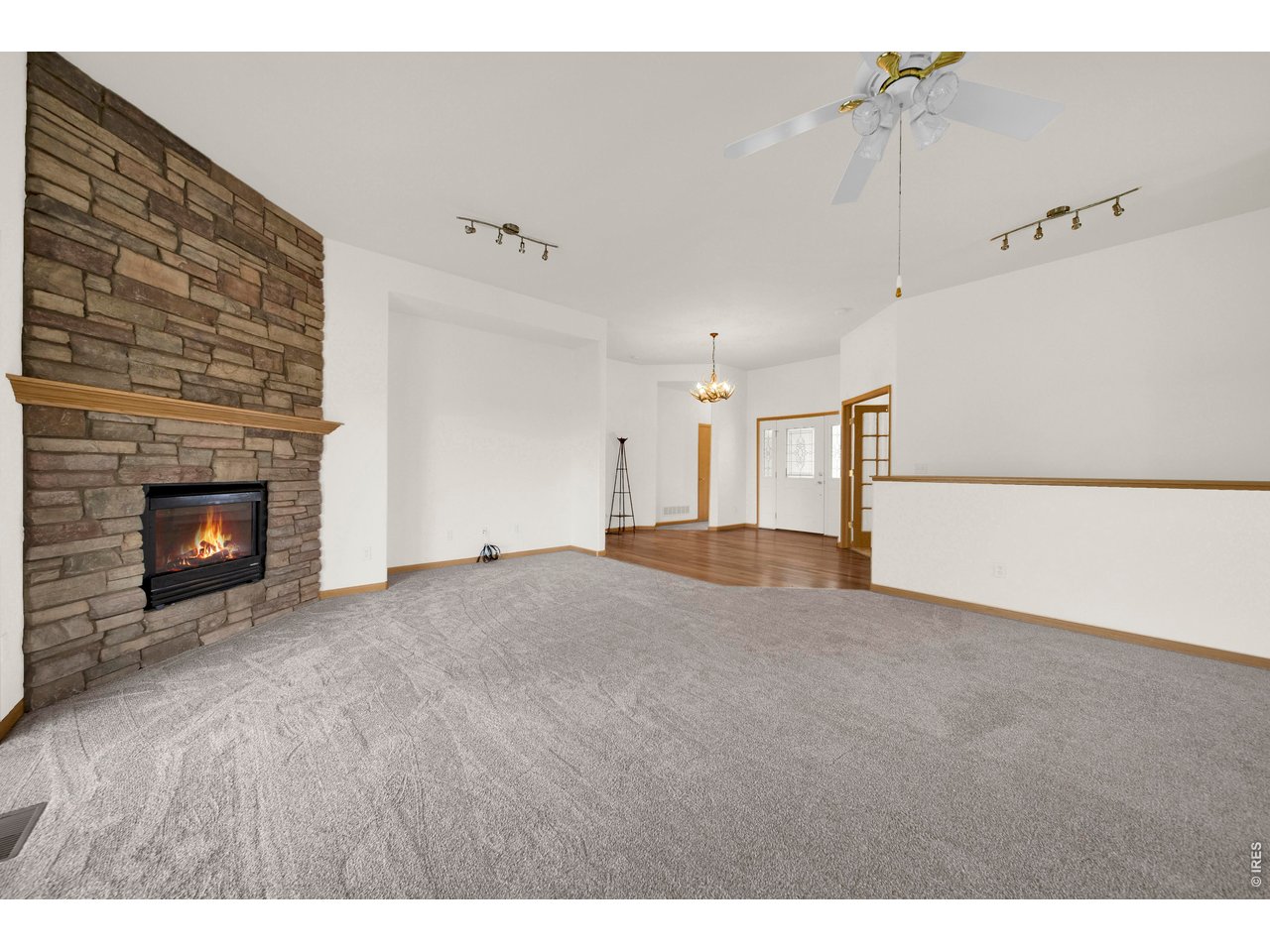 12 Trailside Dr