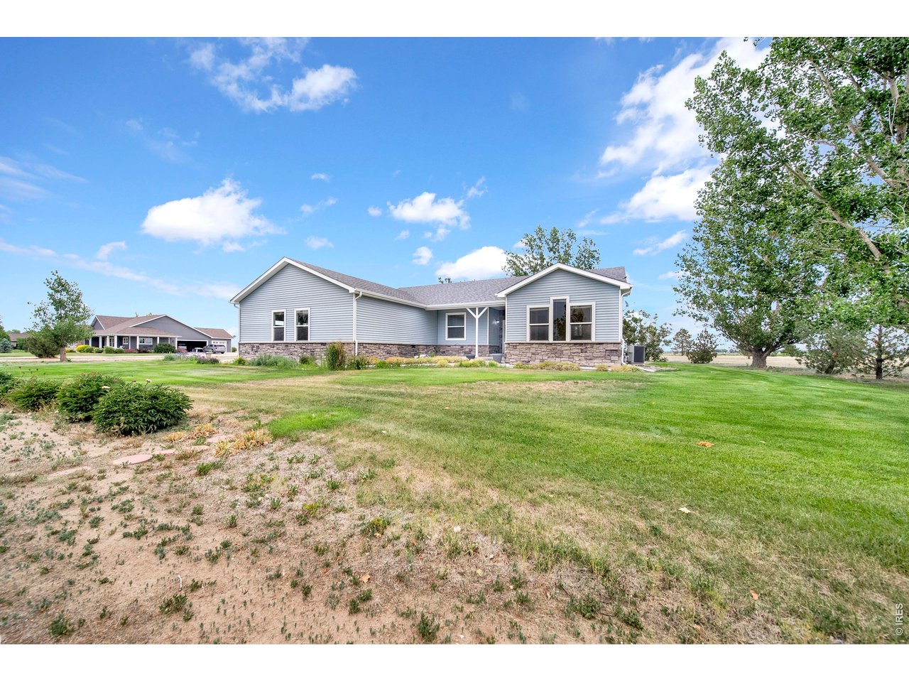 12 Trailside Dr