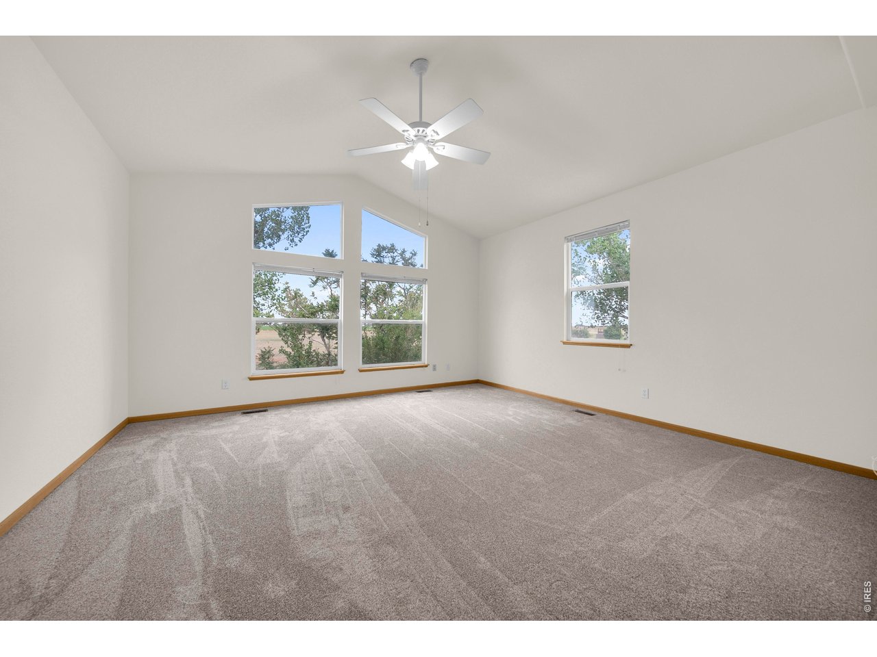 12 Trailside Dr