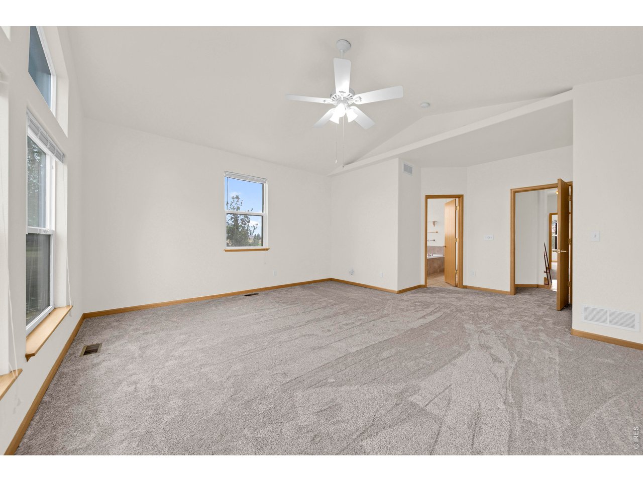 12 Trailside Dr