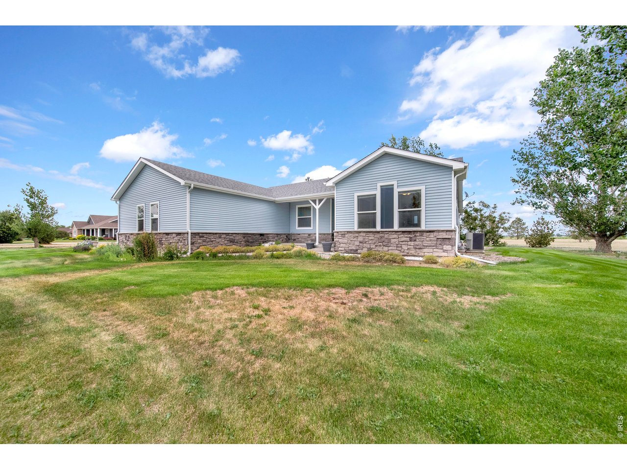 12 Trailside Dr