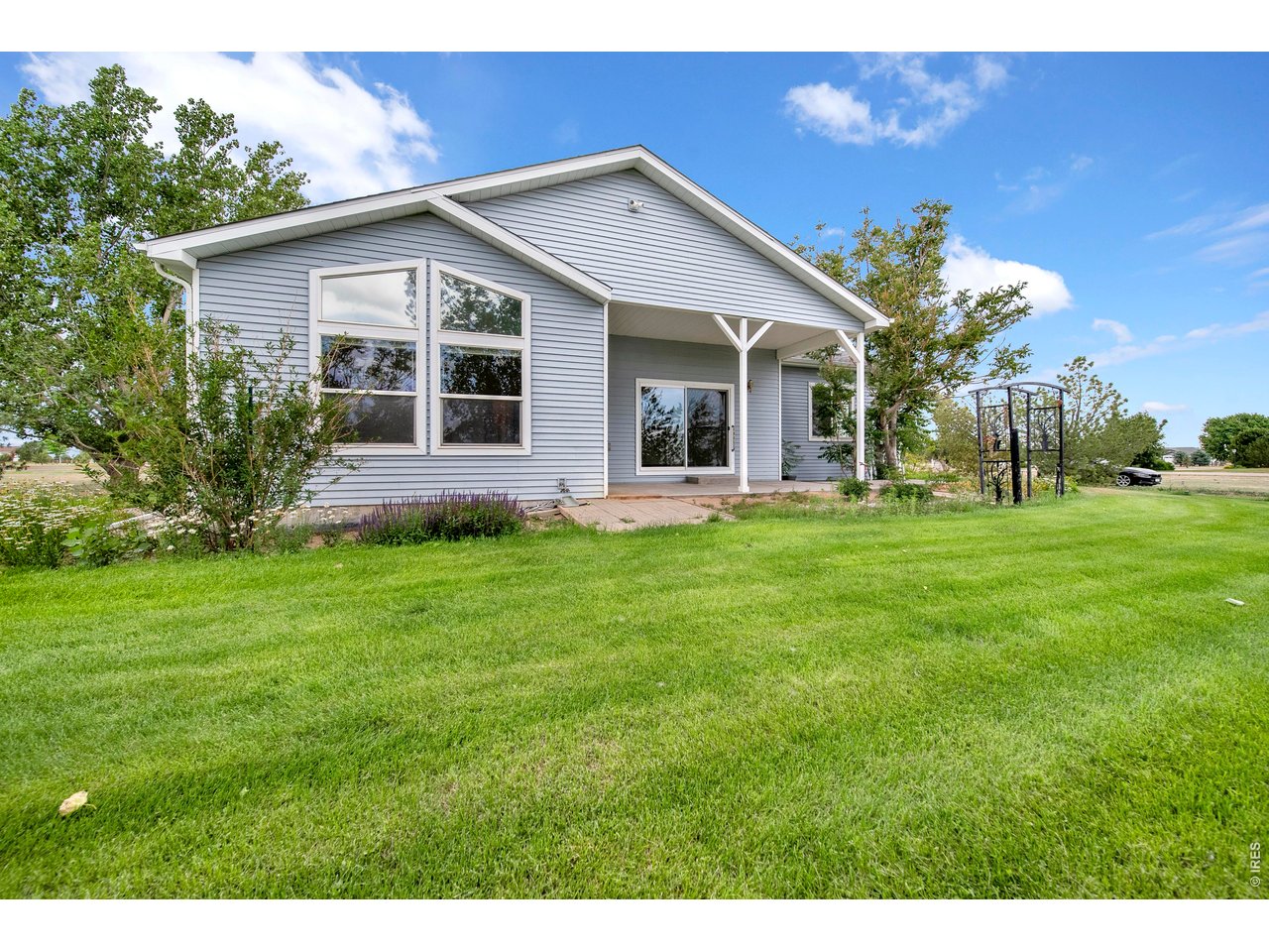 12 Trailside Dr