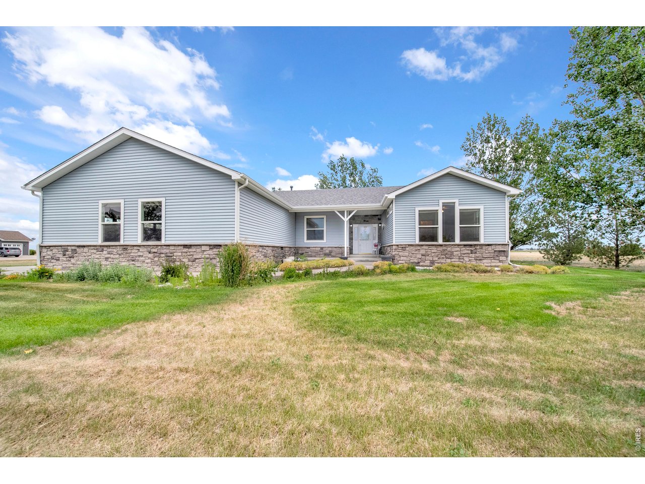 12 Trailside Dr