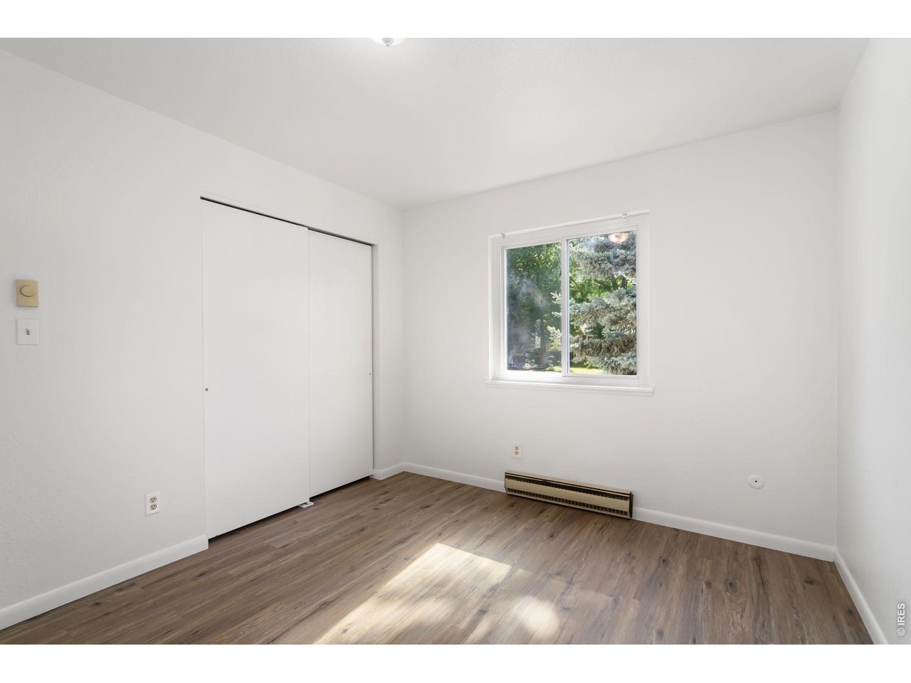 3512 Camelot Dr