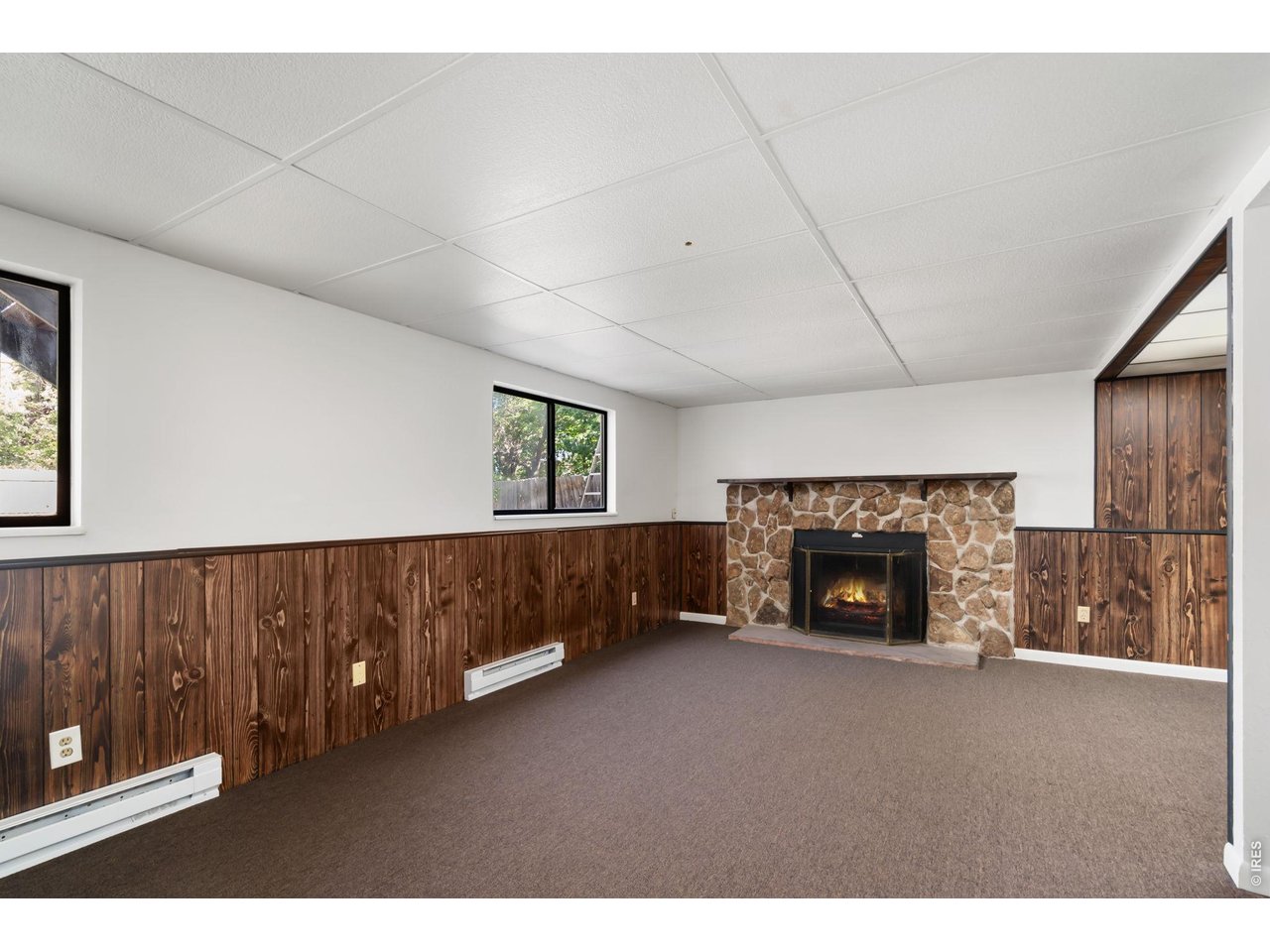 3512 Camelot Dr