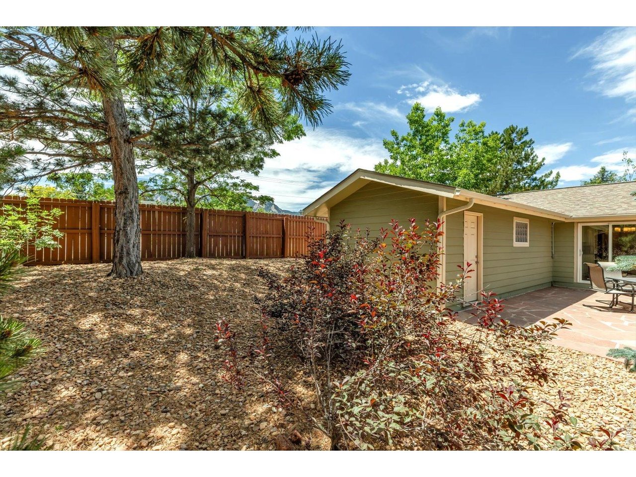 1490 Chambers Dr
