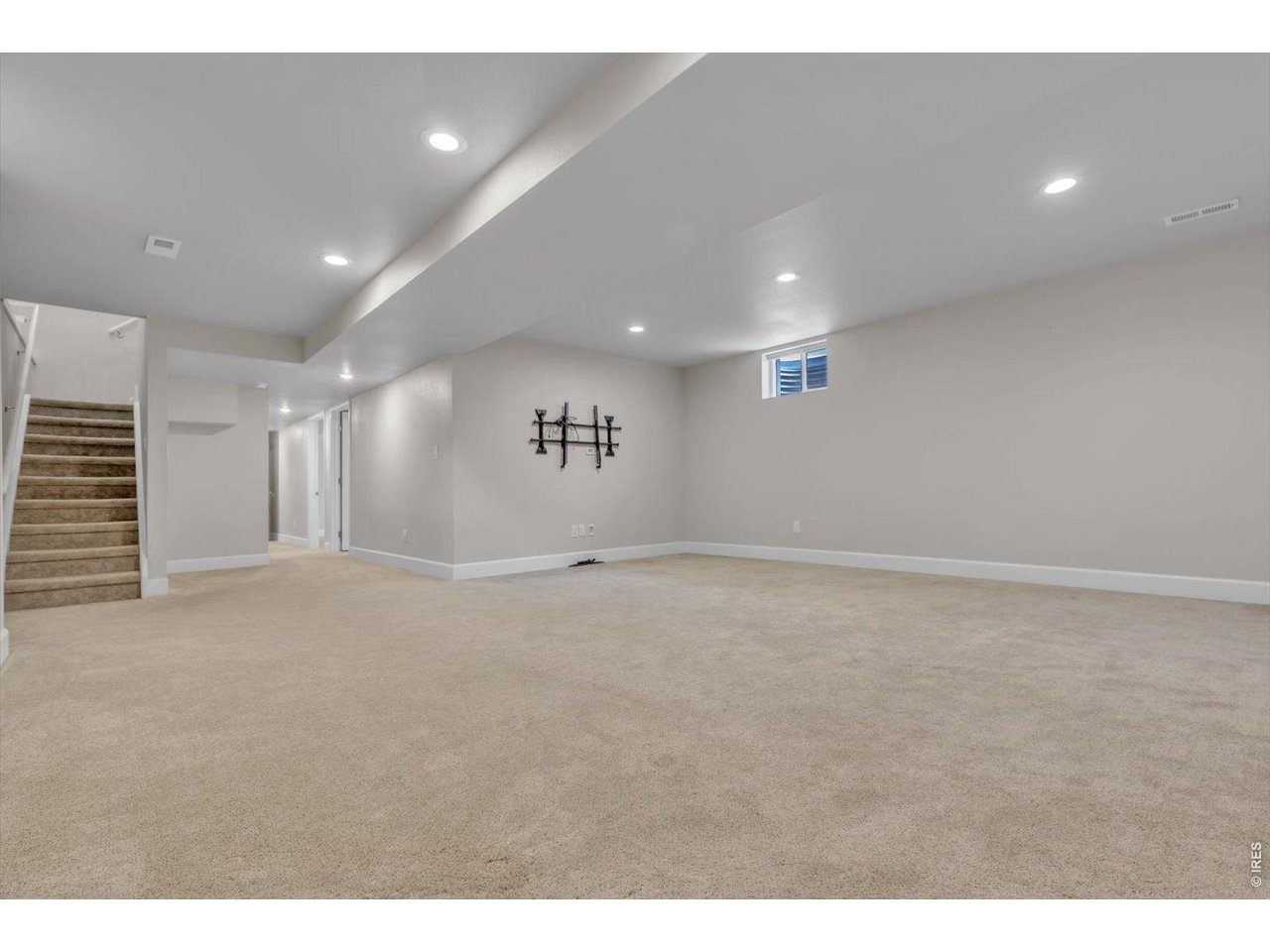 1490 Chambers Dr