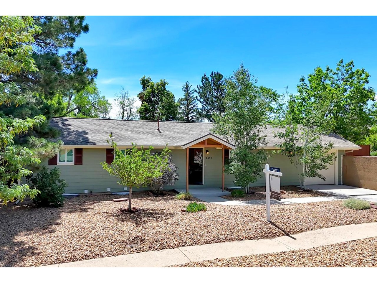 1490 Chambers Dr