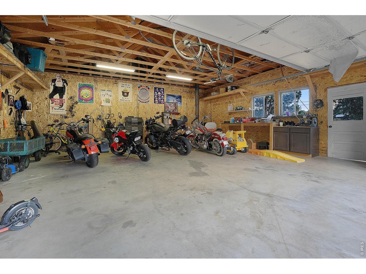 108 N 40th Ave