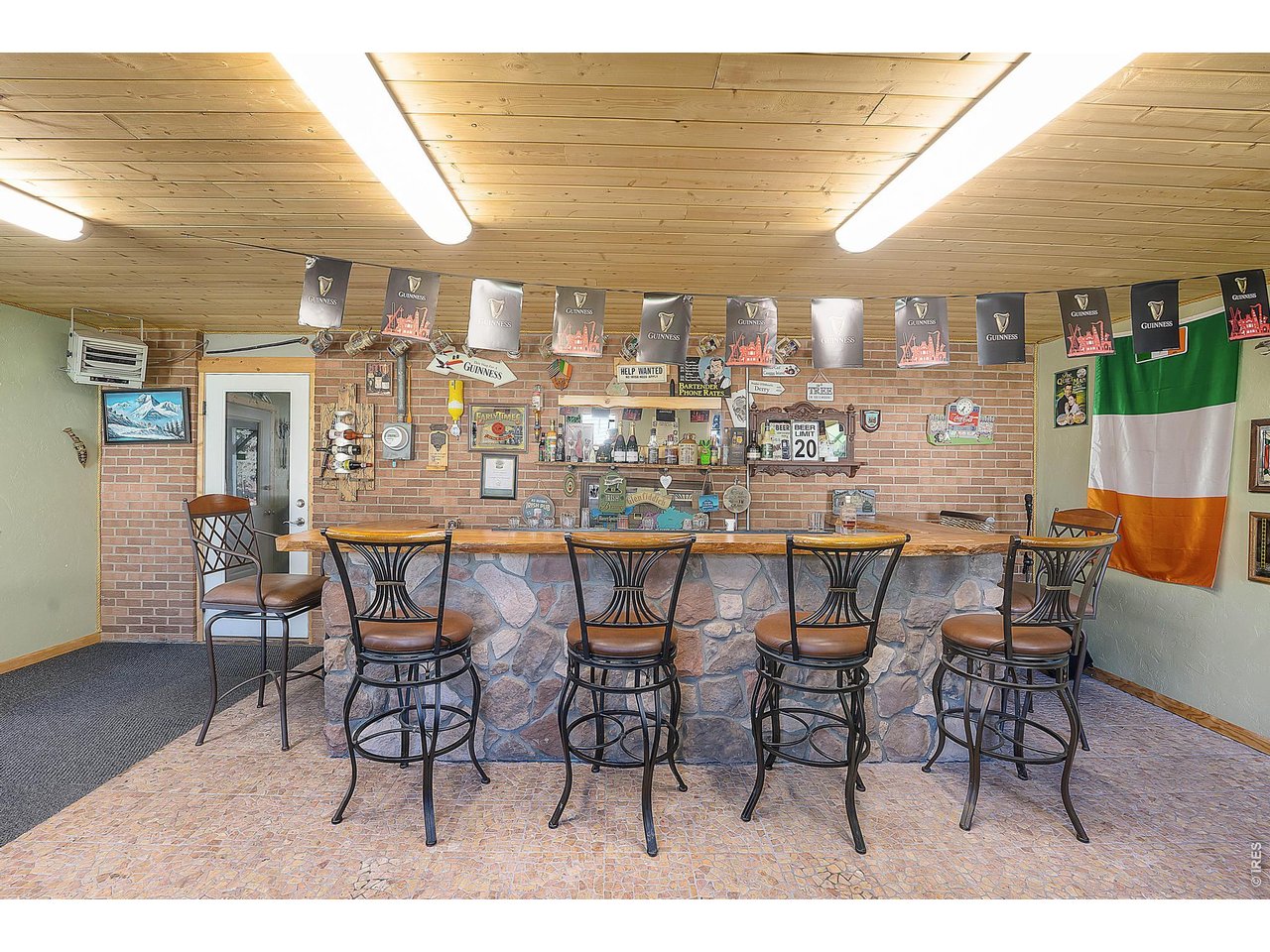 108 N 40th Ave
