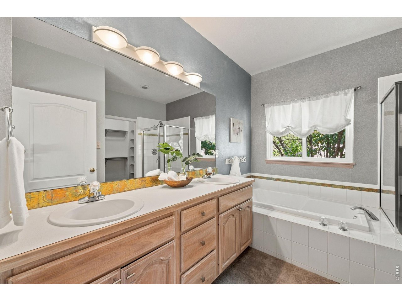 405 Orchard Dr