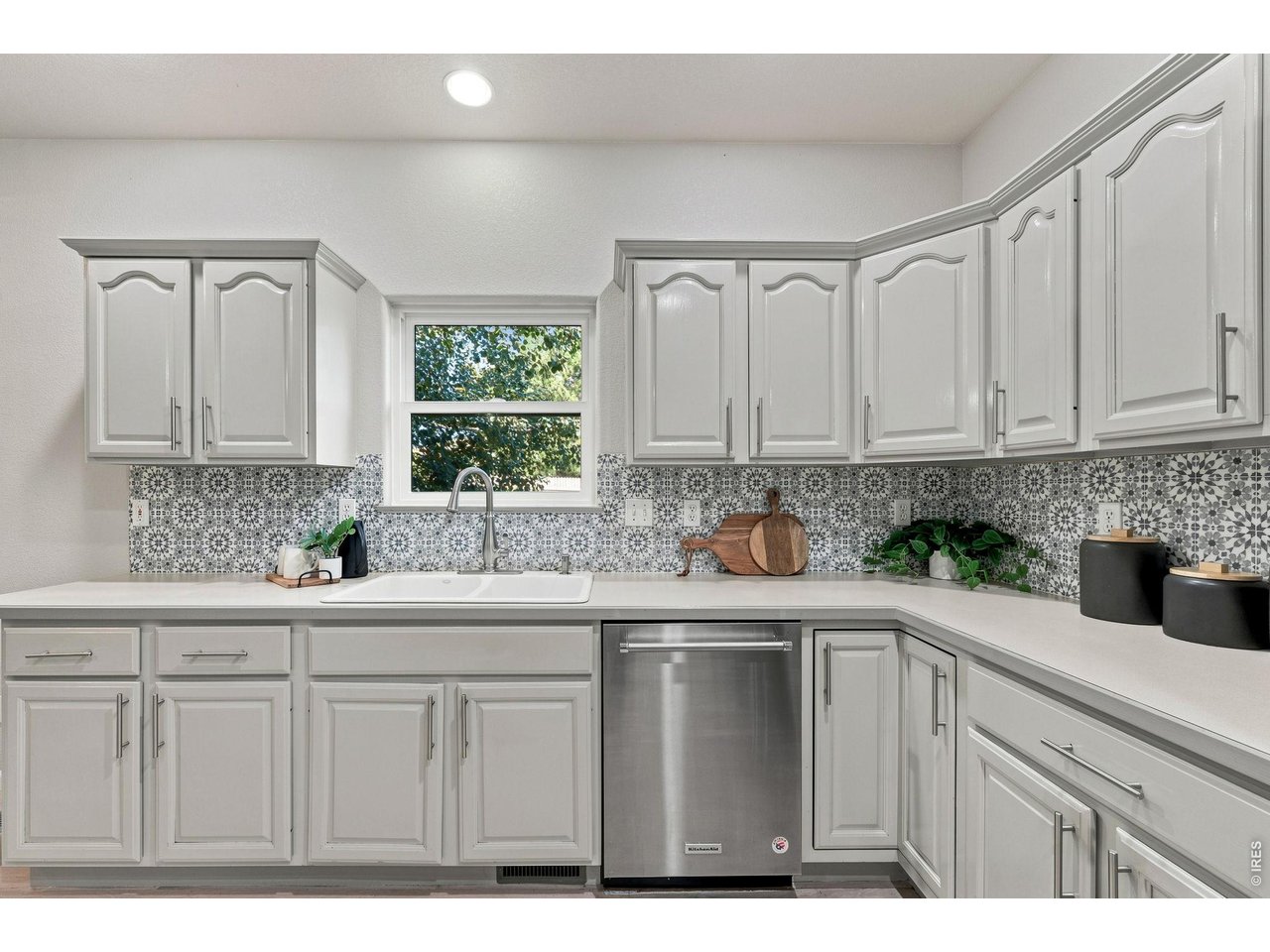 405 Orchard Dr