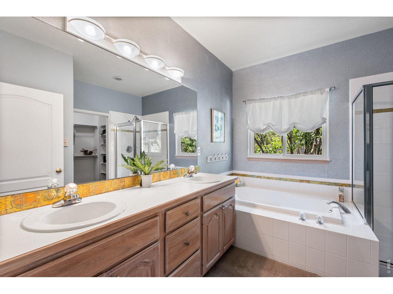 405 Orchard Dr