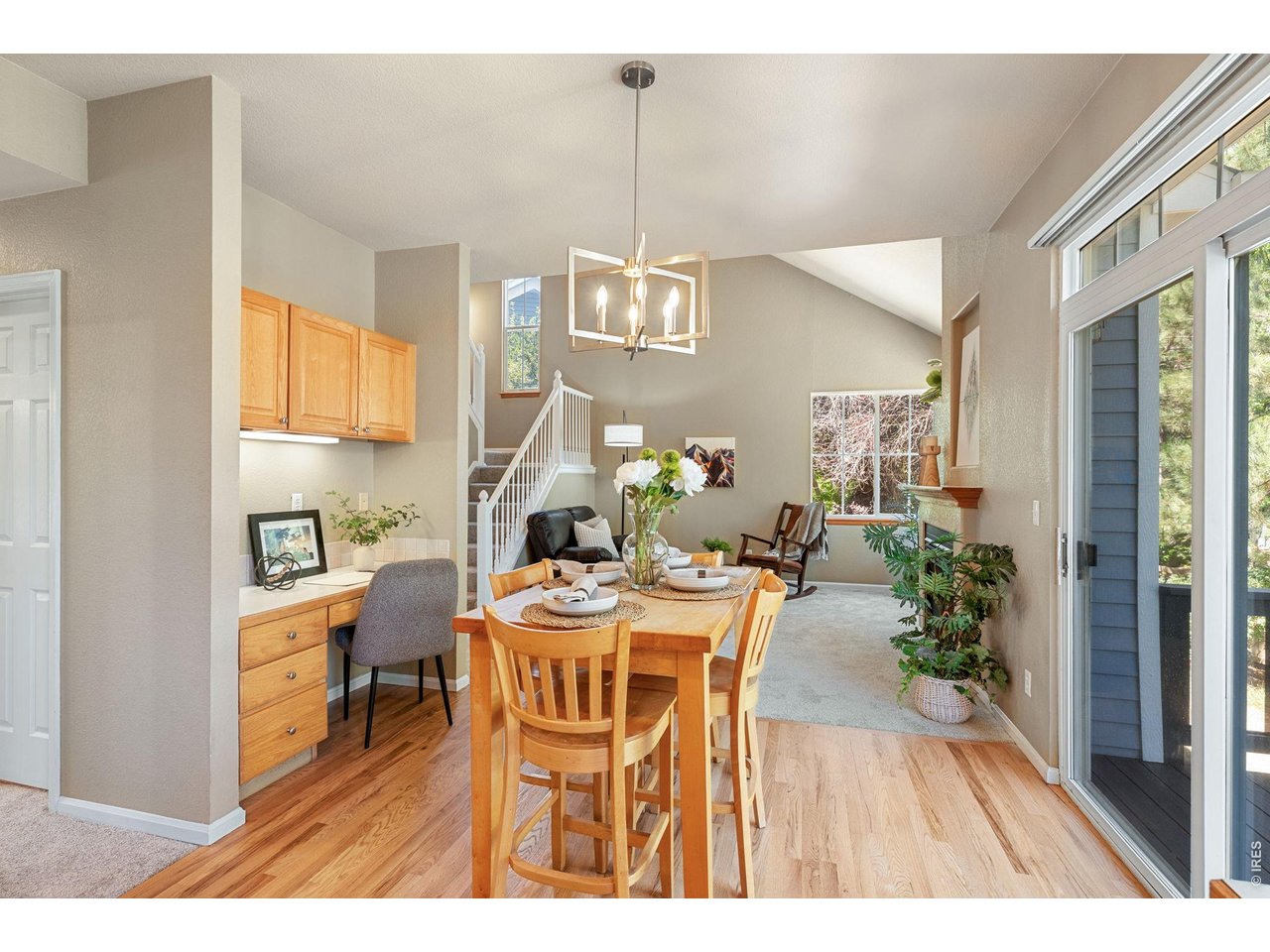339 Lodgewood Pt