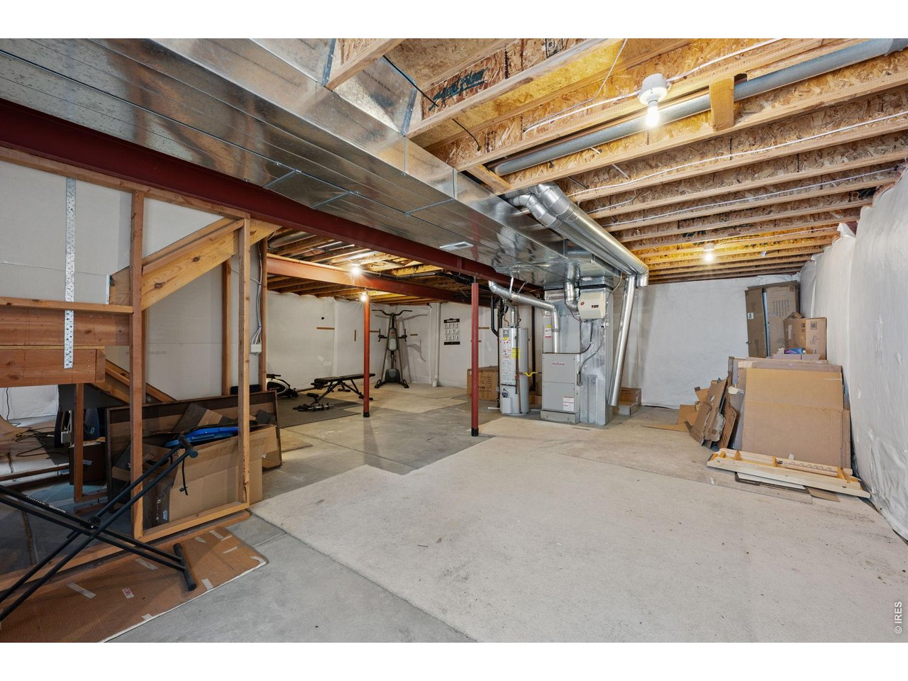 339 Lodgewood Pt
