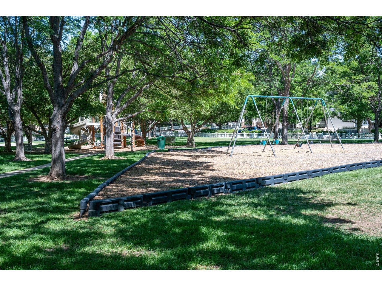 339 Lodgewood Pt