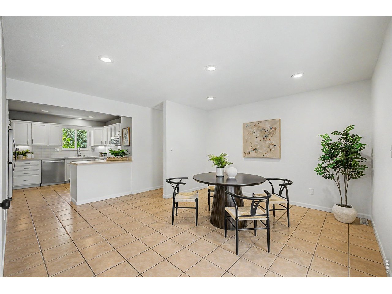300 45th Ave
