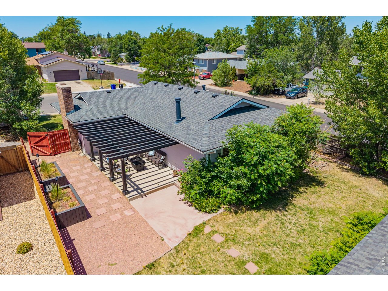 300 45th Ave
