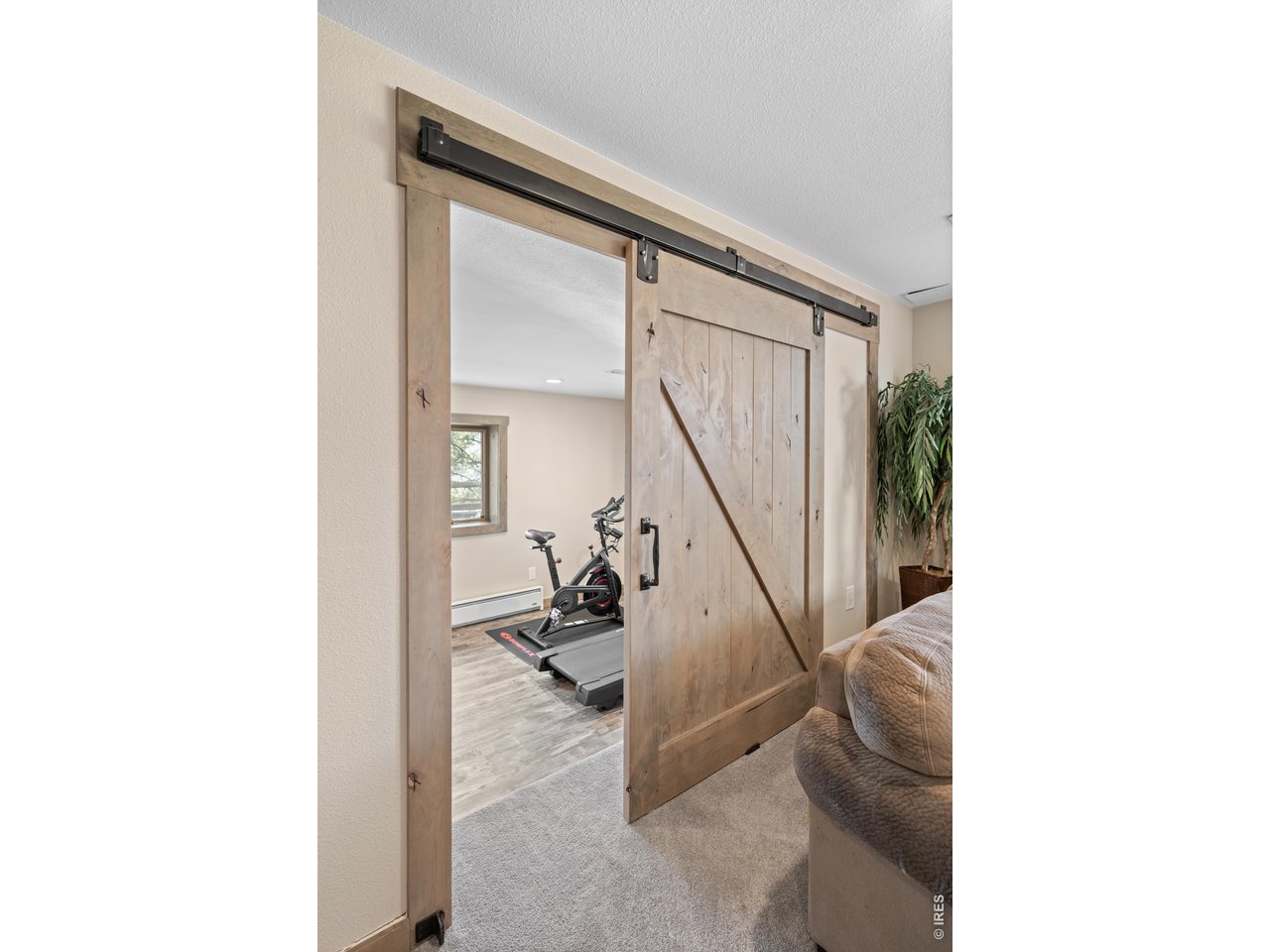 109 Lookout Mountain Cir