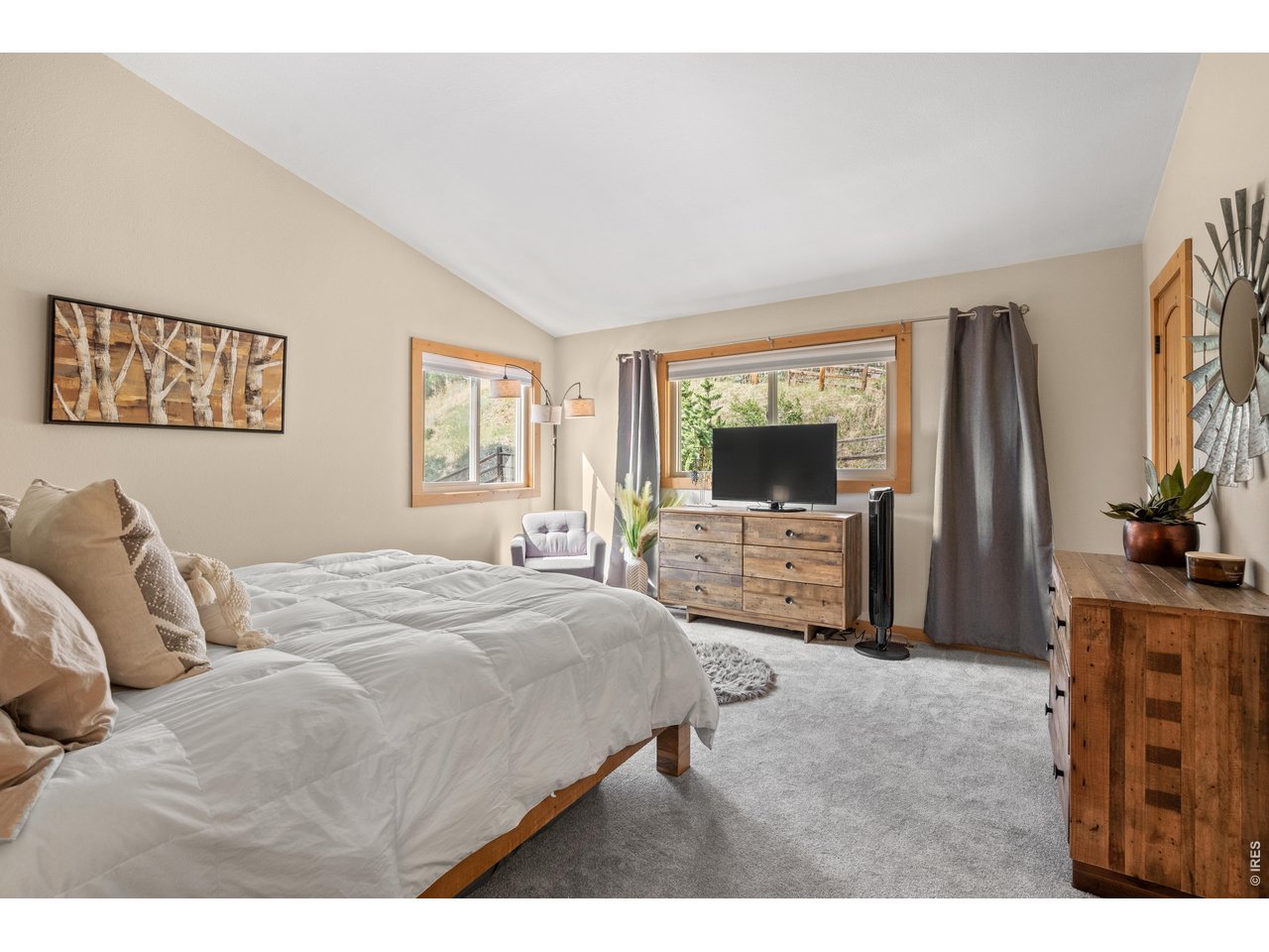 109 Lookout Mountain Cir