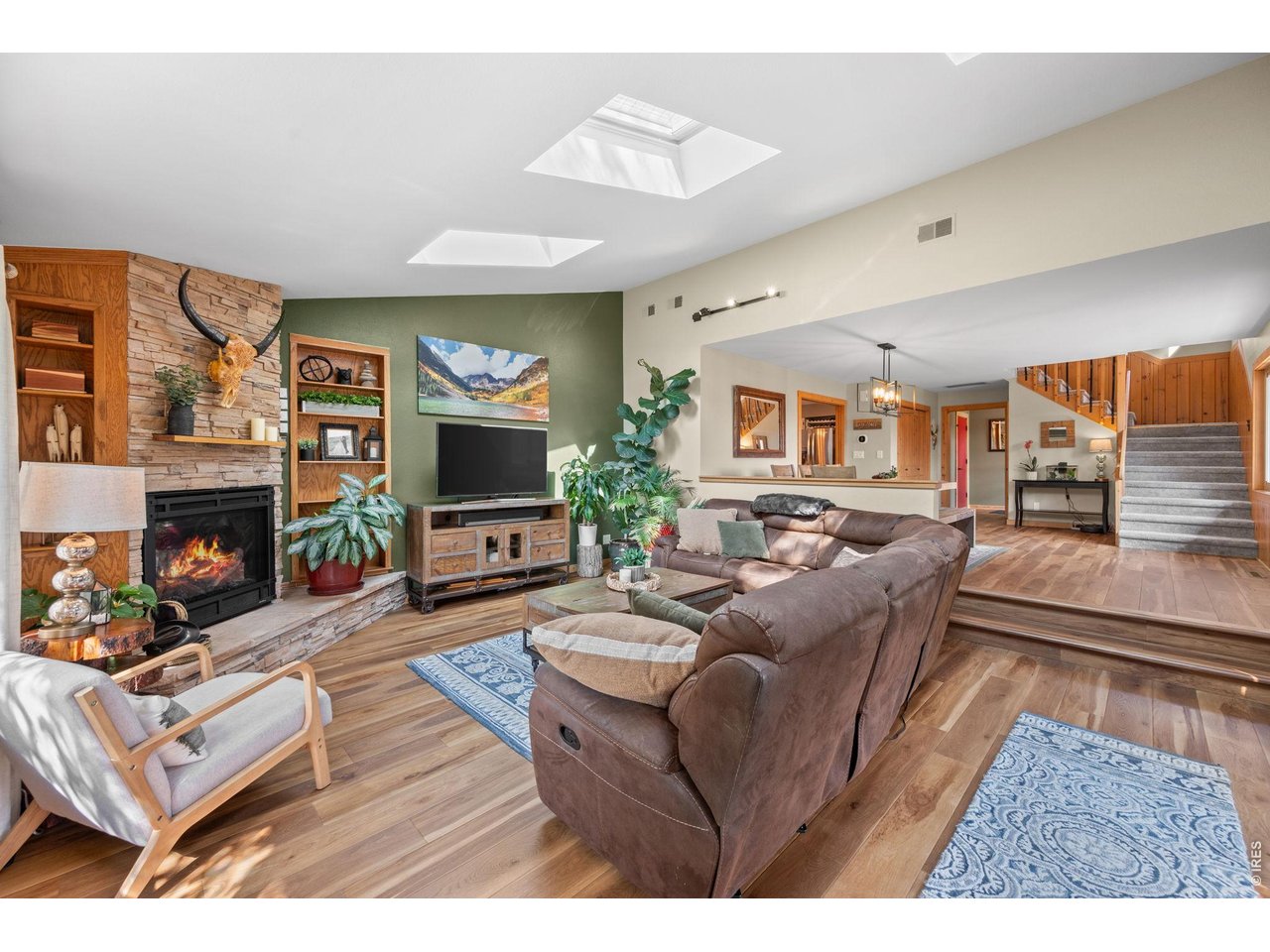 109 Lookout Mountain Cir