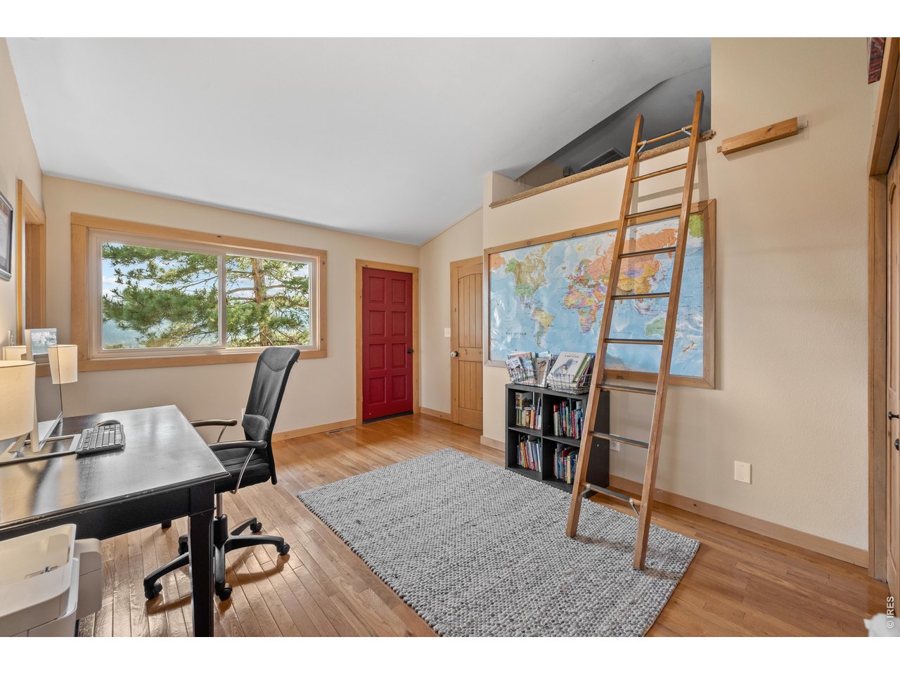 109 Lookout Mountain Cir