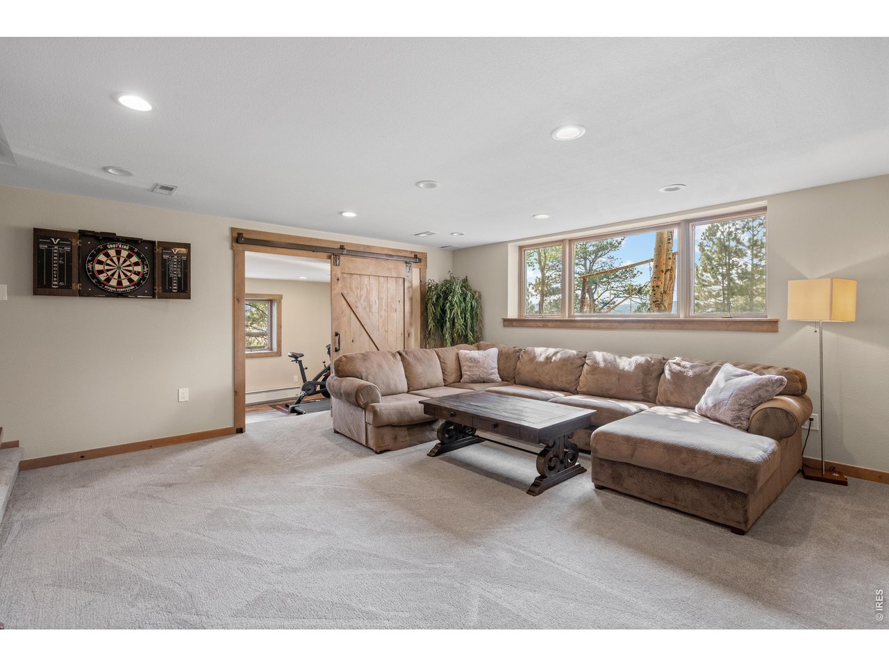 109 Lookout Mountain Cir