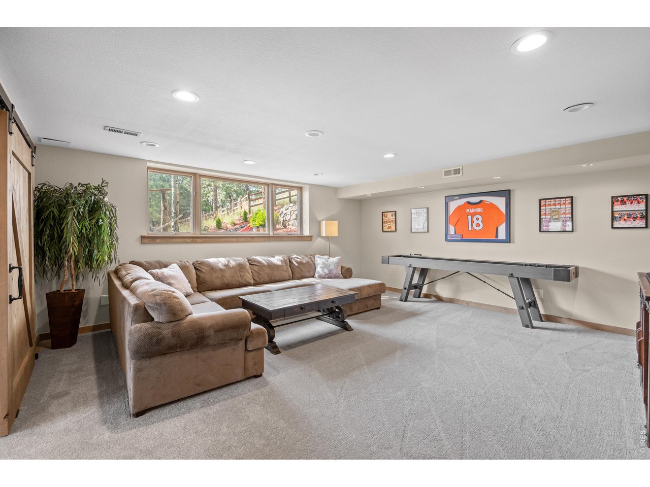109 Lookout Mountain Cir