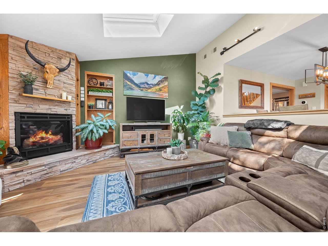 109 Lookout Mountain Cir