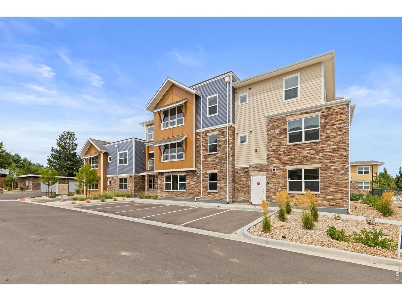 310 S Cherrywood Dr 201