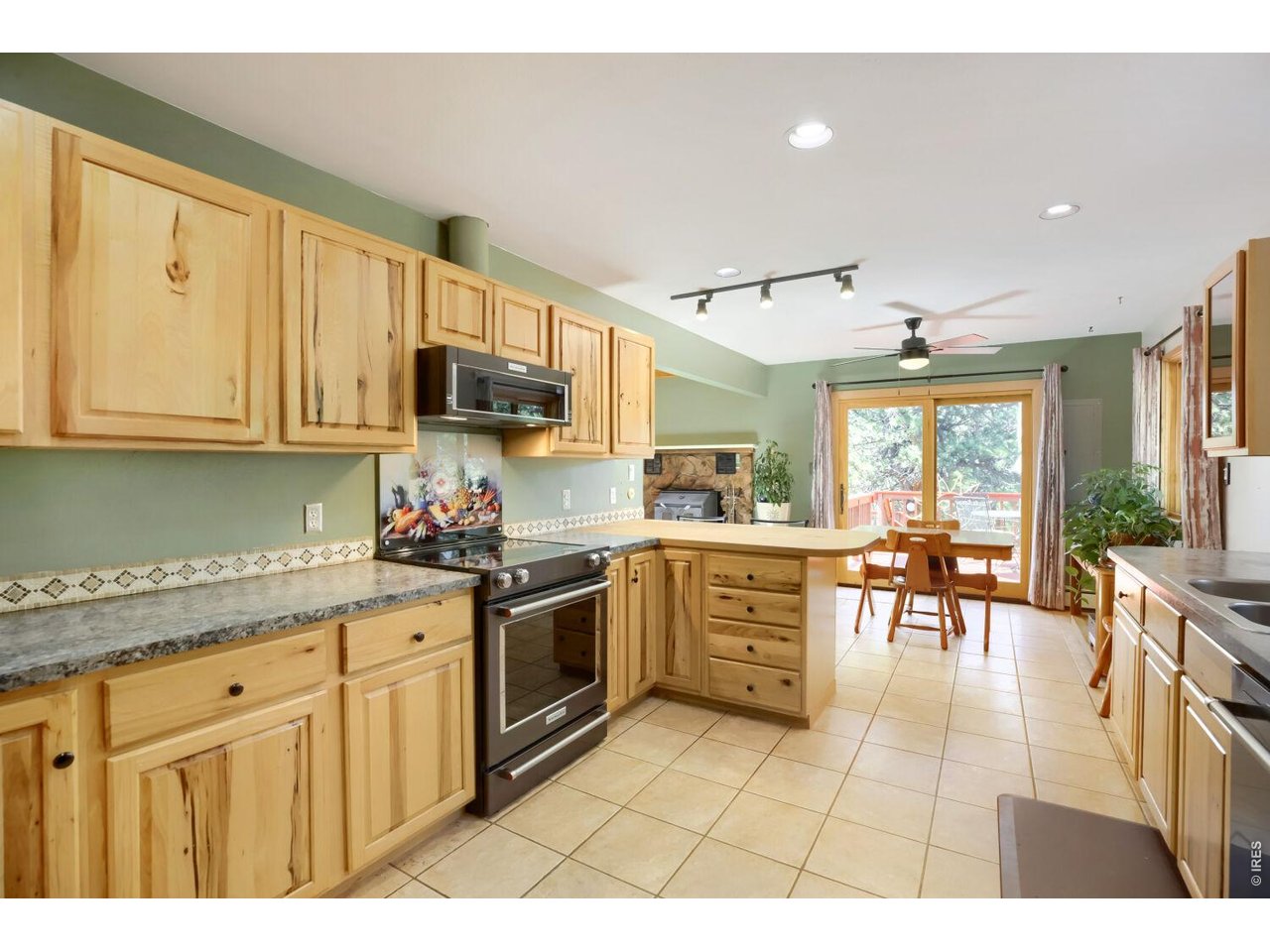 636 Ranch Rd