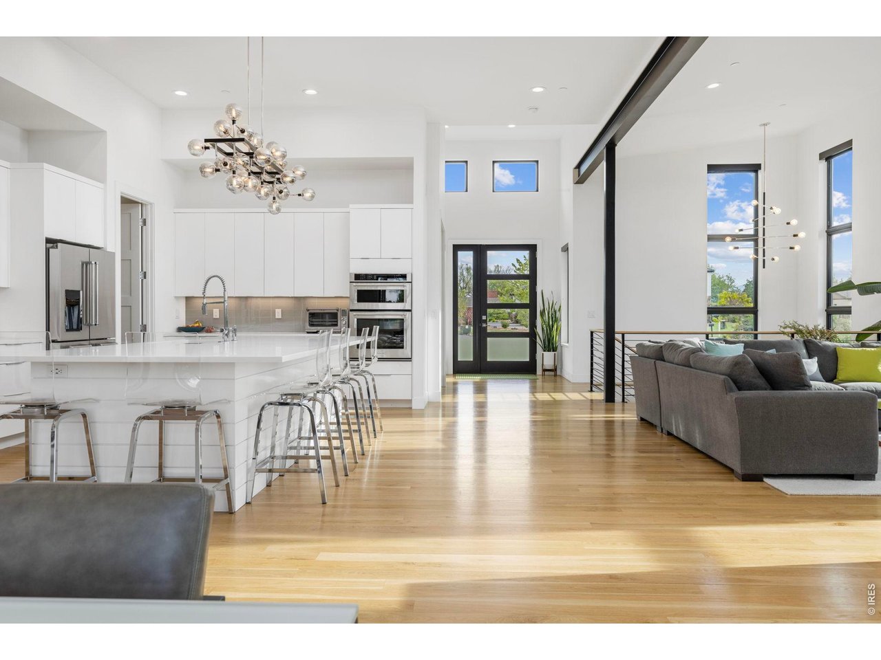 8675 Summerlin Pl