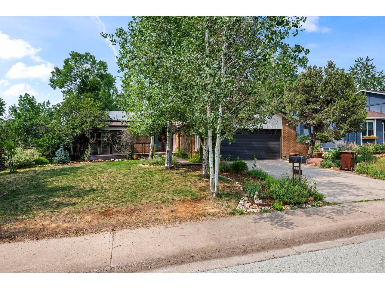 5139 Holmes Pl