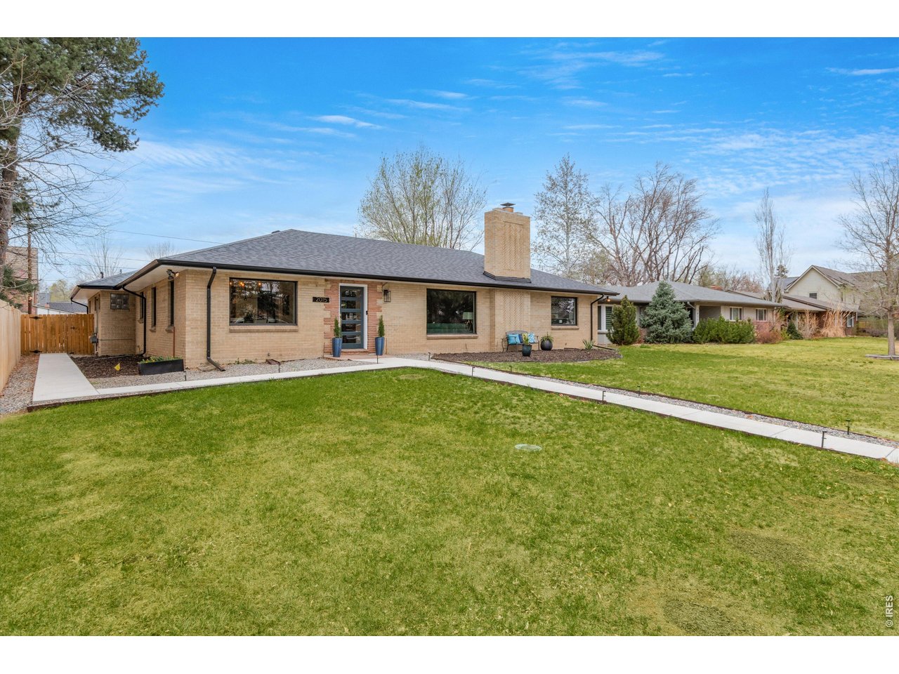 2015 N Monaco St Pkwy