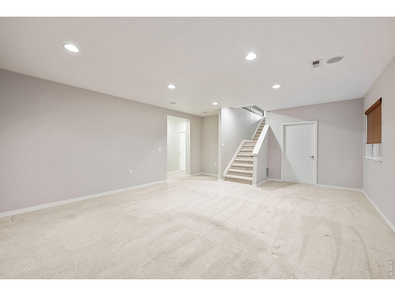 742 Meadowlark Ln