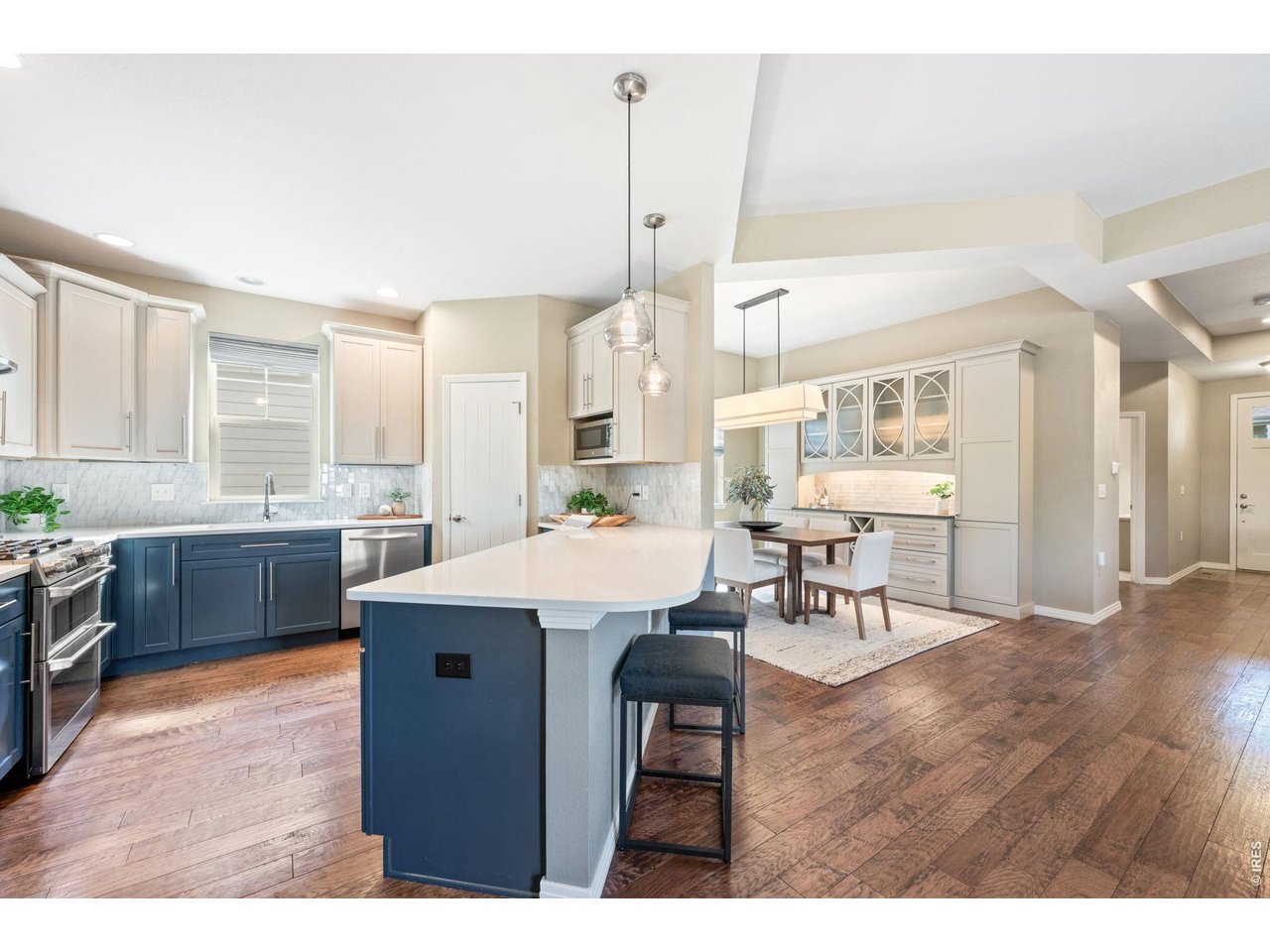 742 Meadowlark Ln