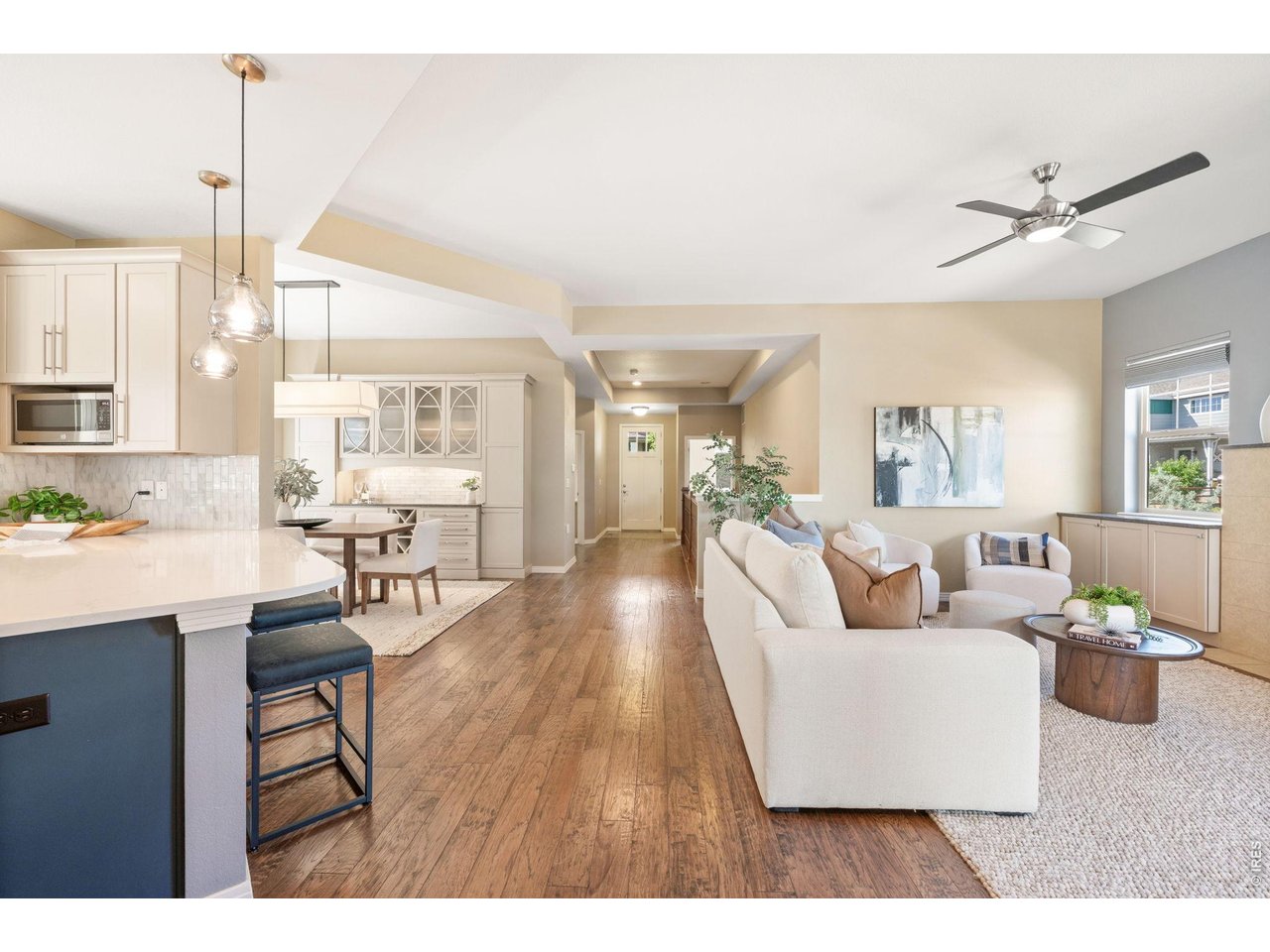 742 Meadowlark Ln
