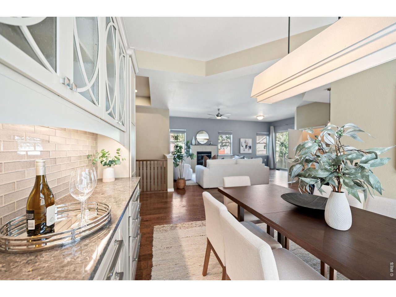 742 Meadowlark Ln