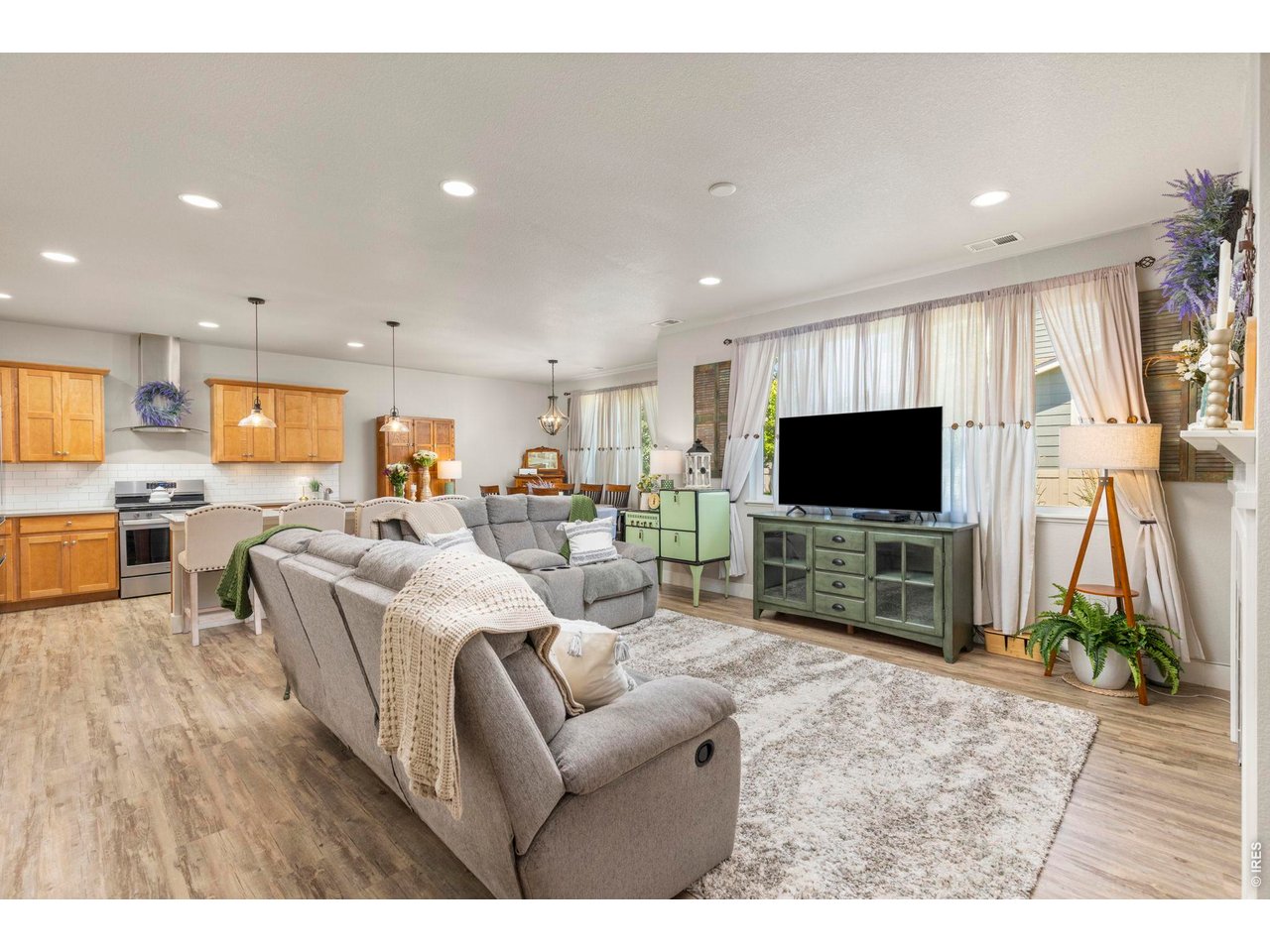 3836 Sweetgum St