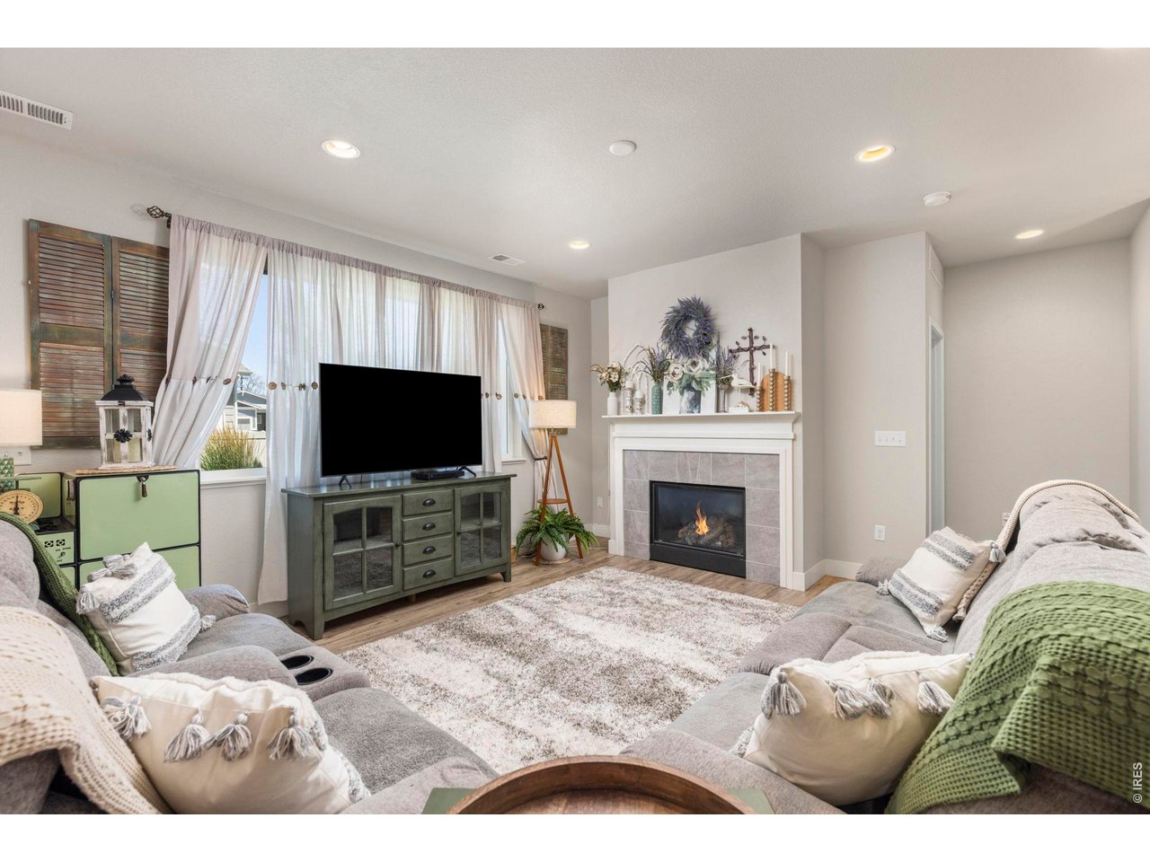 3836 Sweetgum St